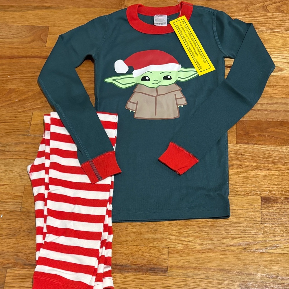 Hanna Andersson unisex Christmas pajamas pjs 130 size 8 NWT